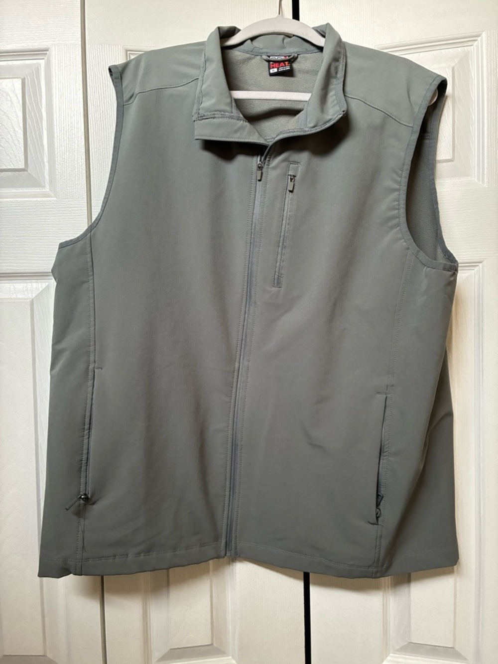 32 Degrees Men's Light Gray Softshell Vest, Size XL